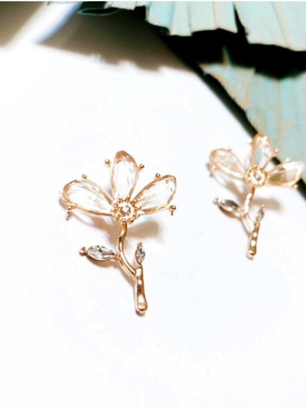 Crystalflowerstatementearrings527
